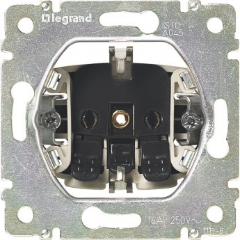 Силовая розетка LEGRAND Valena 2К+3 с защитными шторками автоматические клеммы 10/16 А 230/250 В алюминий